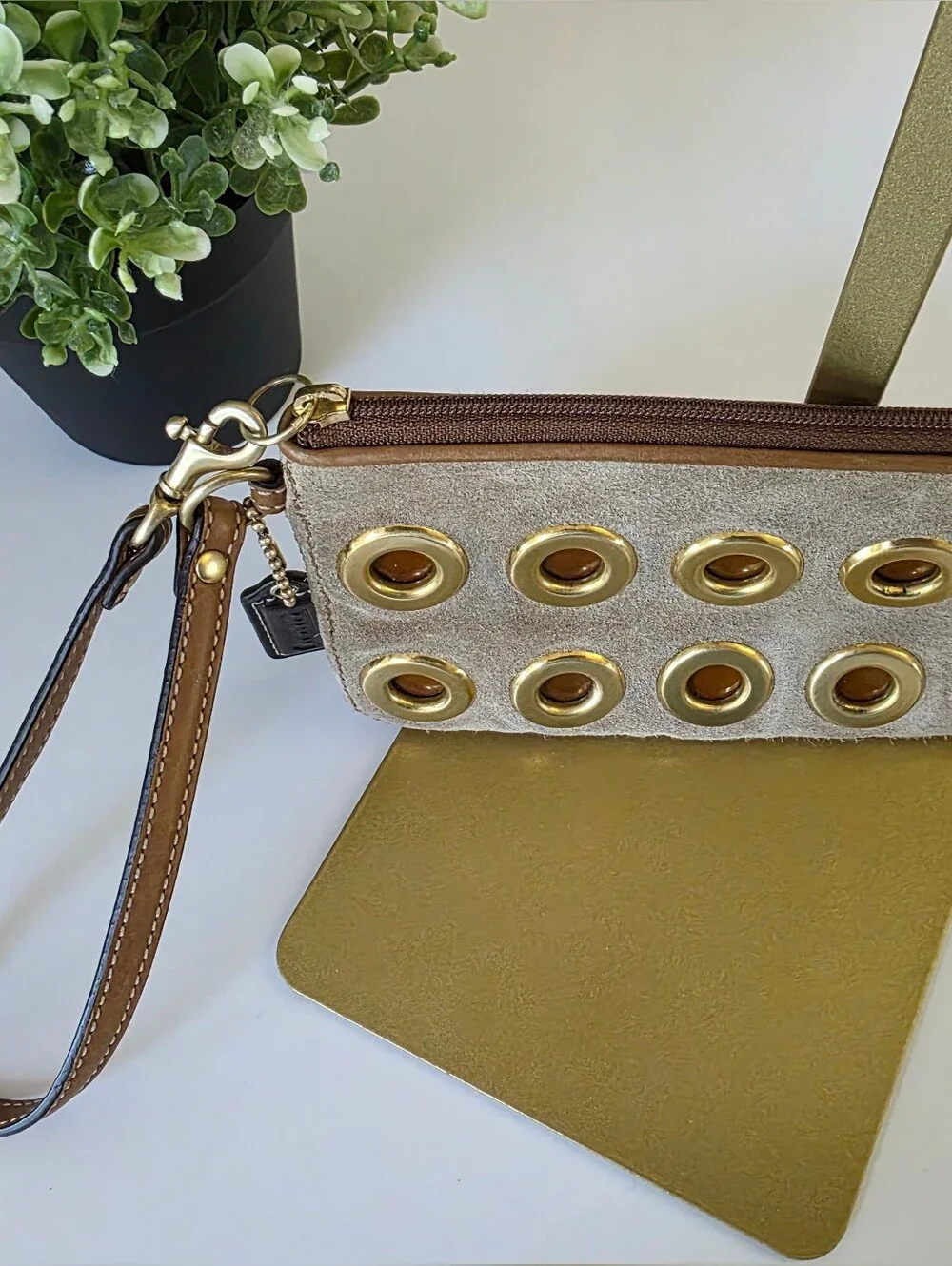 Coach Camel Suede Eyelet Wristlet Gold Grommet Zip Pouch Y2k Clutch